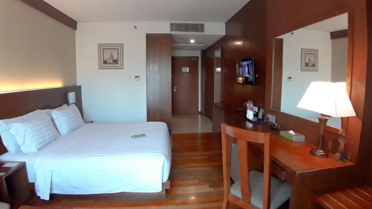 Oak Tree Emerald Hotel & Coventions סמאראנג מראה חיצוני תמונה