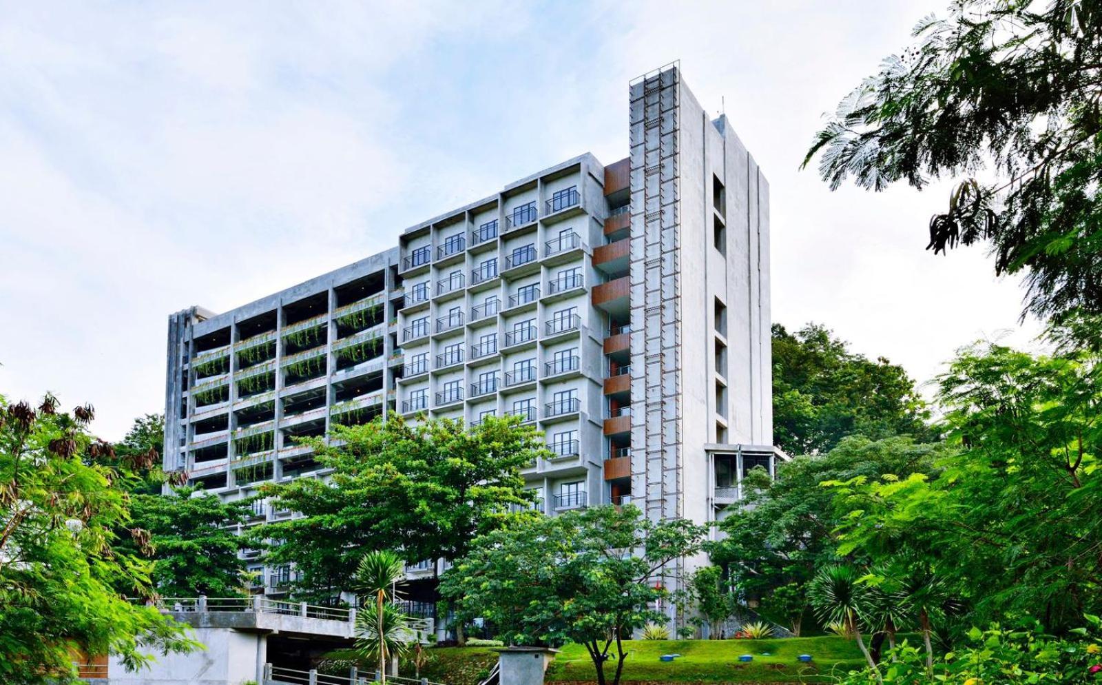 Oak Tree Emerald Hotel & Coventions סמאראנג מראה חיצוני תמונה