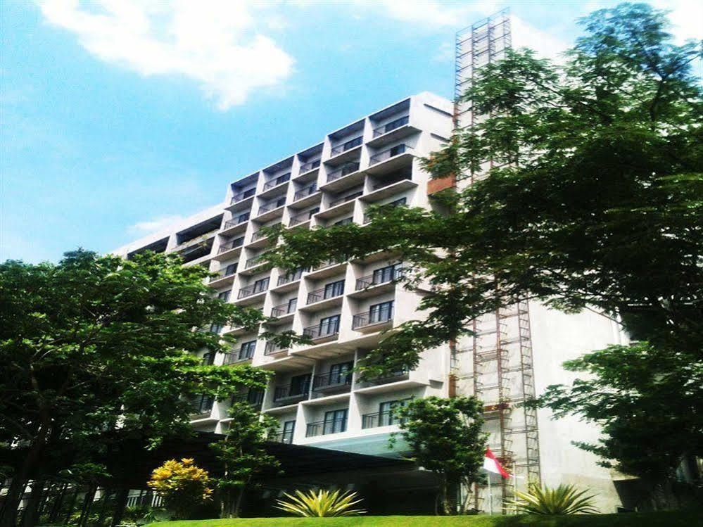 Oak Tree Emerald Hotel & Coventions סמאראנג מראה חיצוני תמונה